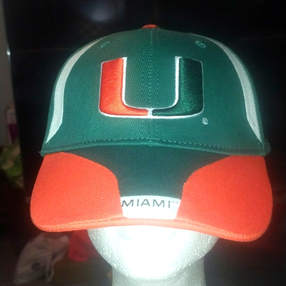 New UM hat